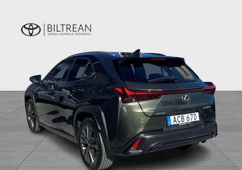 Lexus UX, 2025