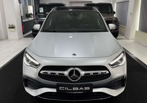 Mercedes-Benz GLA 250, 2021