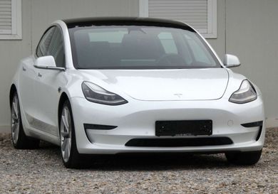 Tesla Model 3, 2019