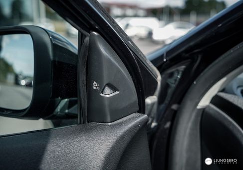 Volvo V40 Cross Country, 2019