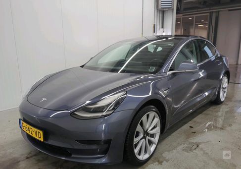 Tesla Model 3, 2019