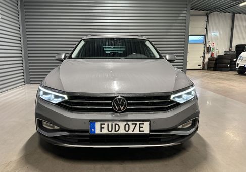 Volkswagen Passat, 2023