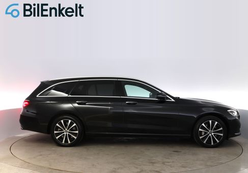 Mercedes-Benz E 300, 2023 2