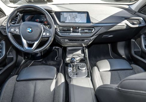 BMW 118, 2023 3