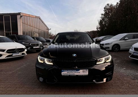 BMW 330, 2019