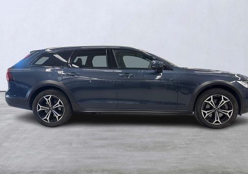 Volvo V90 Cross Country, 2022 3