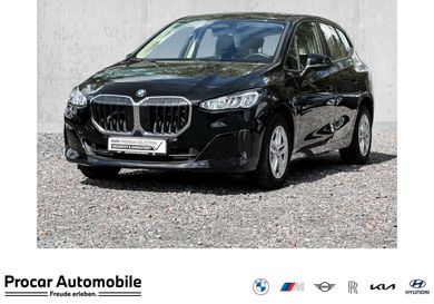 BMW 216, 2023