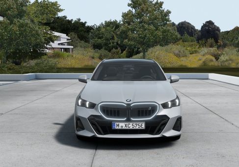 BMW, 2027 3