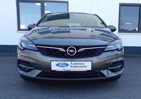 Opel Astra, 2021