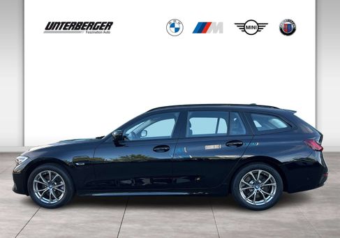 BMW 320, 2022