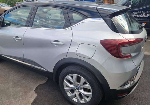 Renault Captur, 2021 3
