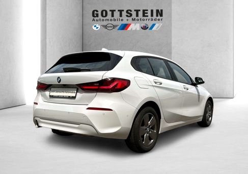 BMW 118, 2023