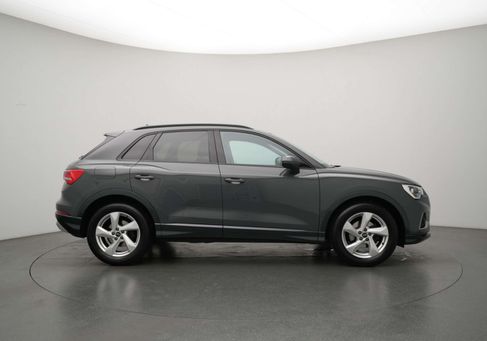 Audi Q3, 2023 3