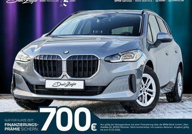 BMW 220, 2025
