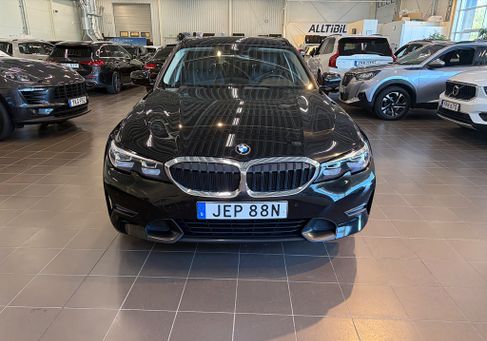 BMW 320, 2021