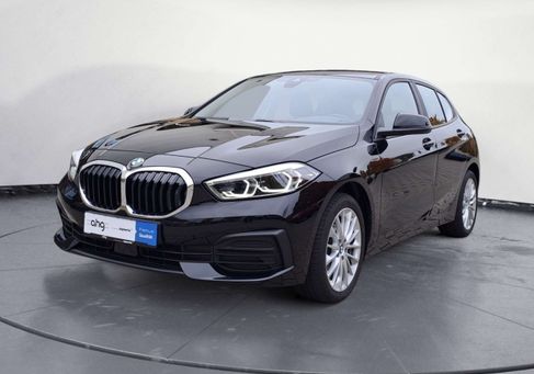 BMW 118, 2022