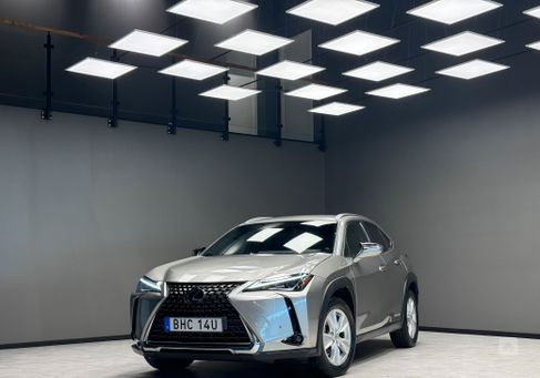 Lexus UX, 2019