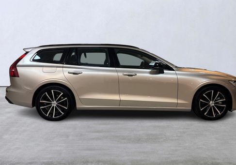 Volvo V60, 2025