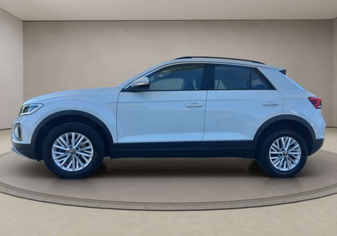 Volkswagen T-Roc, 2024