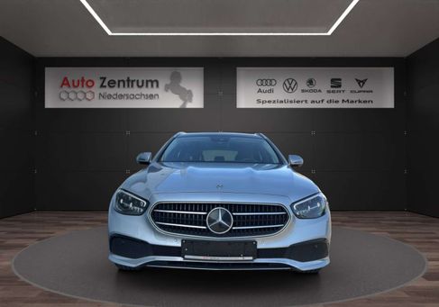 Mercedes-Benz E 300, 2021