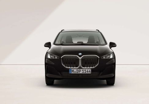 BMW 216, 2025