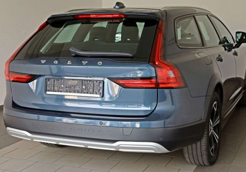 Volvo V90 Cross Country, 2021