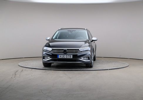 Volkswagen Passat, 2022
