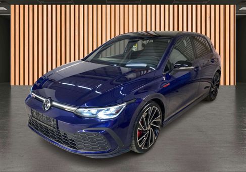 Volkswagen Golf, 2023