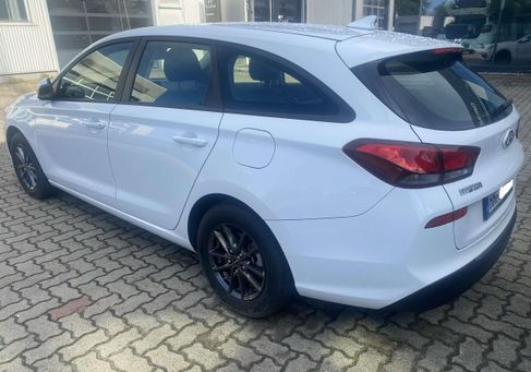 Hyundai i30, 2024