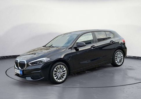 BMW 118, 2021