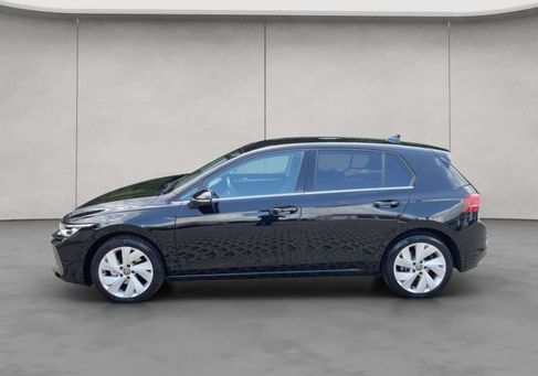 Volkswagen Golf, 2024 2
