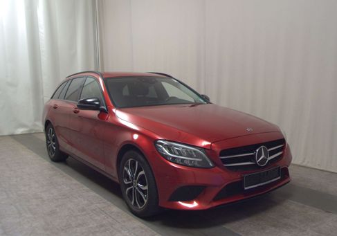 Mercedes-Benz C 200, 2021 3