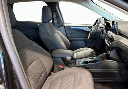 Ford Kuga, 2022