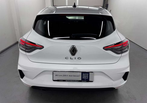 Renault Clio, 2025 3