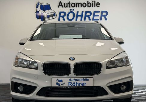 BMW 216, 2017