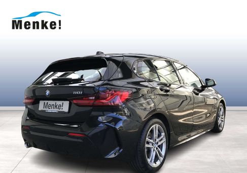 BMW 118, 2021