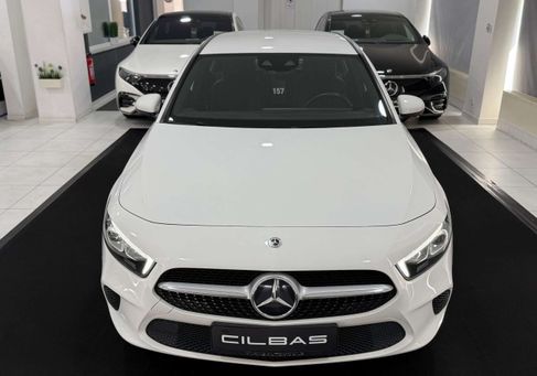 Mercedes-Benz A 160, 2021
