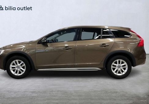 Volvo V60 Cross Country, 2016