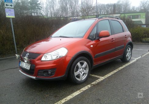 Suzuki SX4, 2011