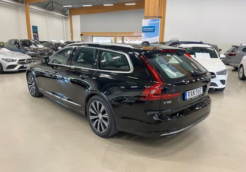 Volvo V90, 2021