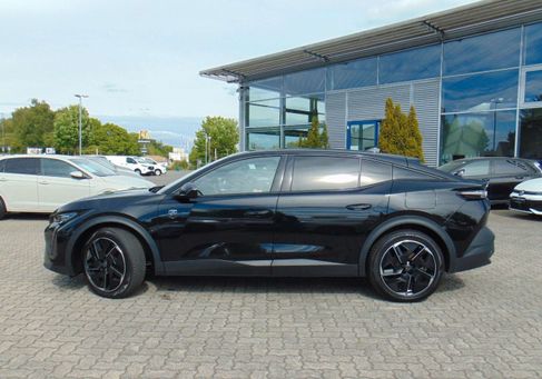 Peugeot 408, 2025