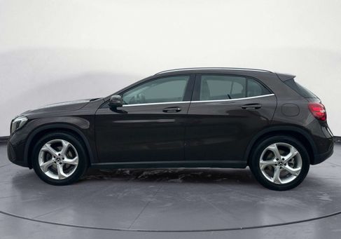 Mercedes-Benz GLA 200, 2018 3