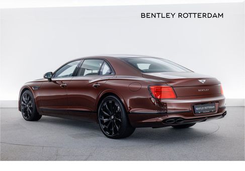 Bentley Flying Spur, 2022