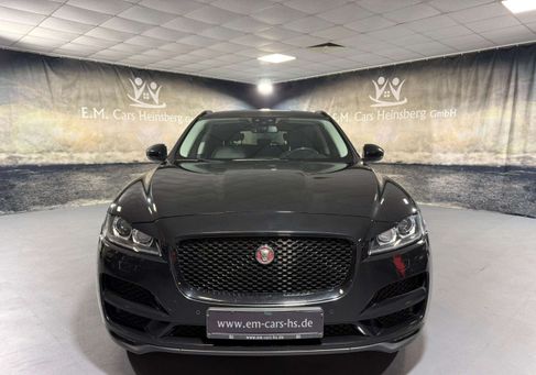 Jaguar F-Pace, 2017