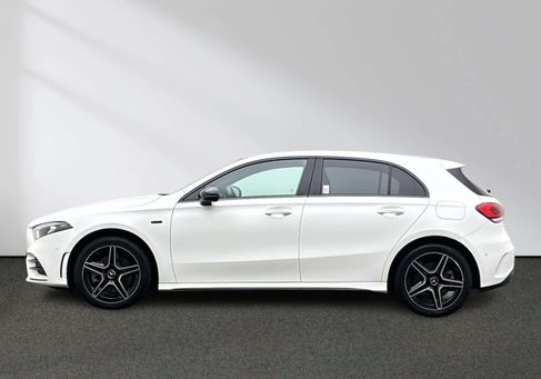 Mercedes-Benz A 250, 2021