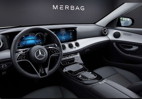 Mercedes-Benz E 300, 2023 3