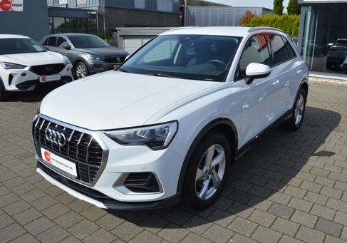 Audi Q3, 2023 2