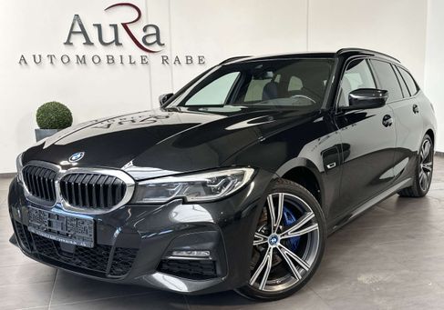 BMW 330, 2022