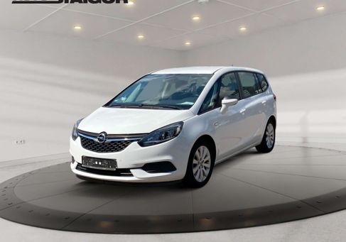 Opel Zafira, 2018