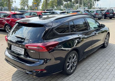 Ford Focus, 2022 3